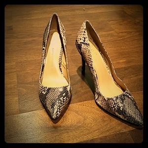 Banana Republic hello sole mate leather heels